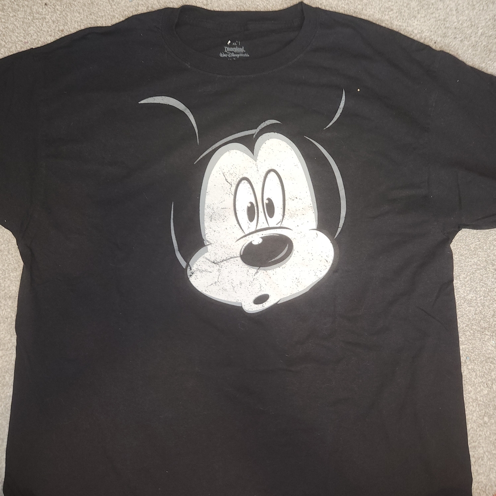 Black Disney Mickey Mouse Men's Short Sleeve Tee